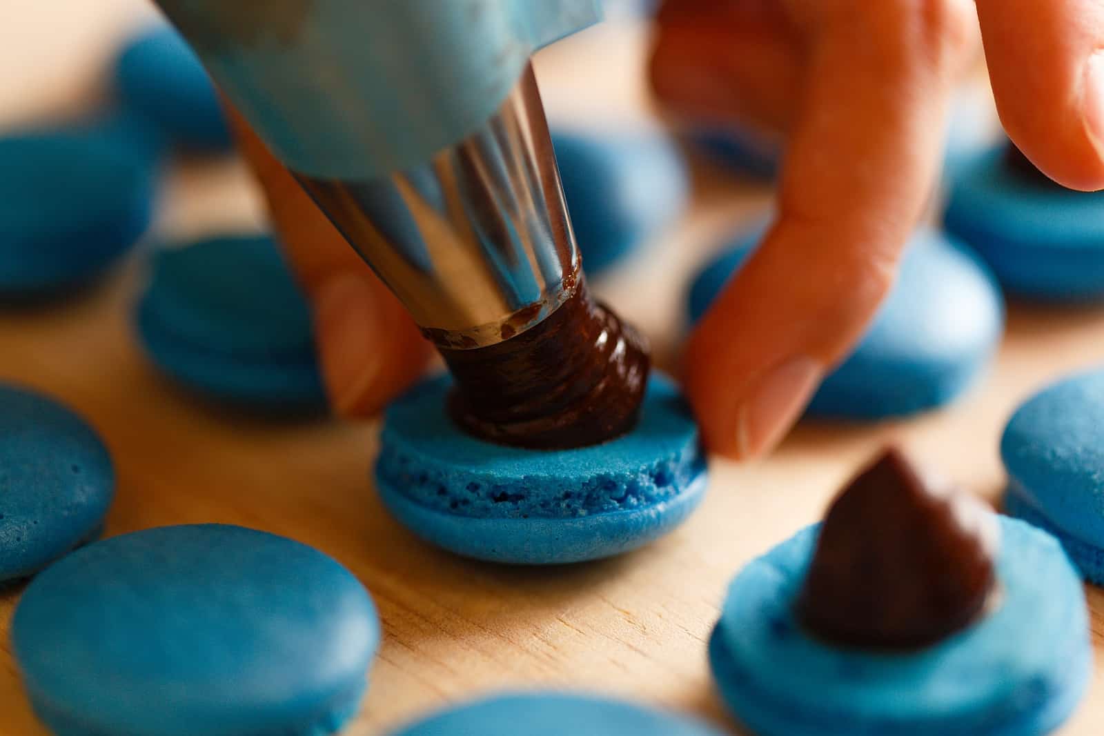 Wer kann da Widerstehen? Macarons, gefüllt mit einer köstlichen Ganache.Wer kann da Widerstehen? Macarons, gefüllt mit einer köstlichen Ganache.
