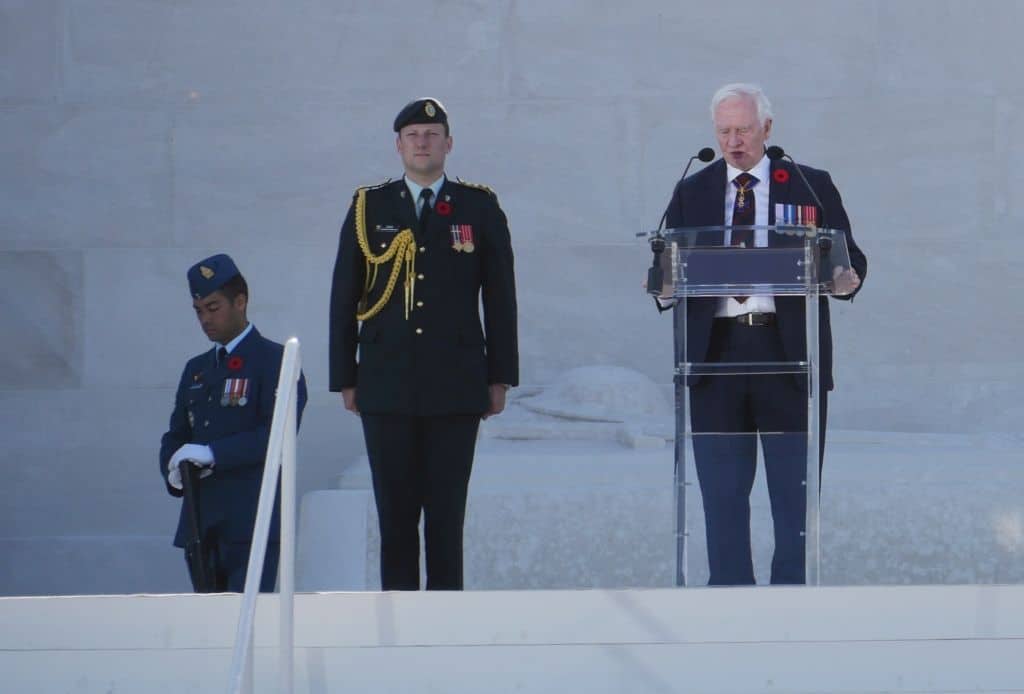  Der Generalgouverneur und Commander-in-Chief of Canada David Johnston hielt ebenfalls eine bewegende Gedenkrede am Mahnmal. Foto: Alfred Pradel