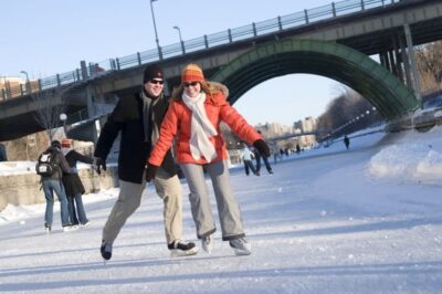 Eislaufen auf dem Rideau Canal. Foto © Ottawa Tourism 